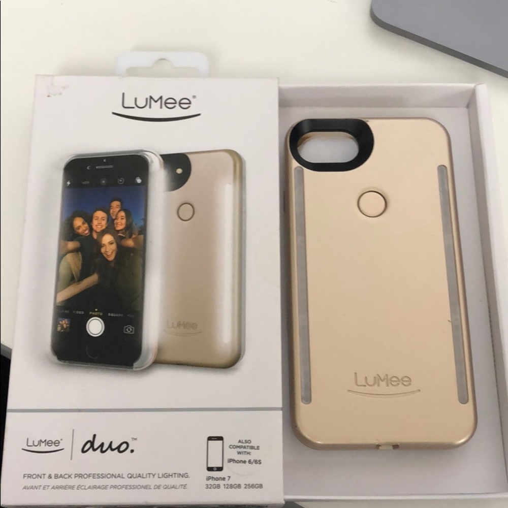 Lumee selfie iphone light